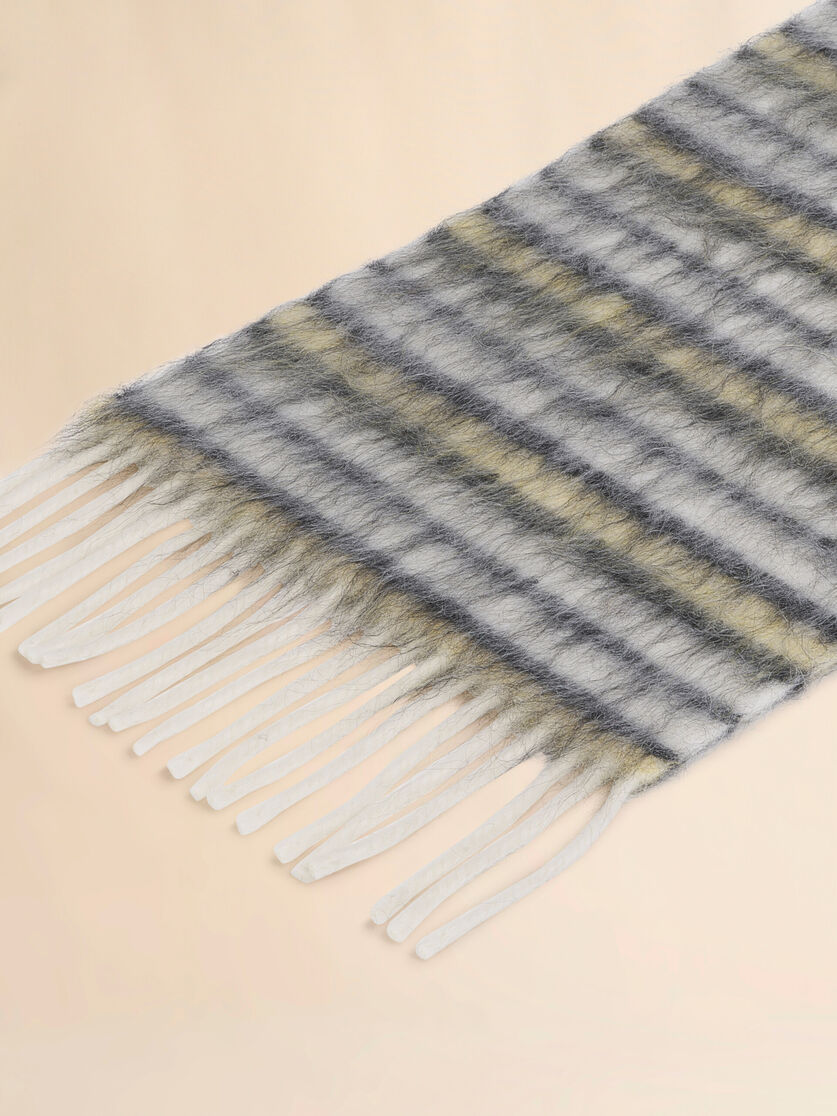 Sciarpa in lana e mohair blu con motivo a righe - Sciarpe - Image 4