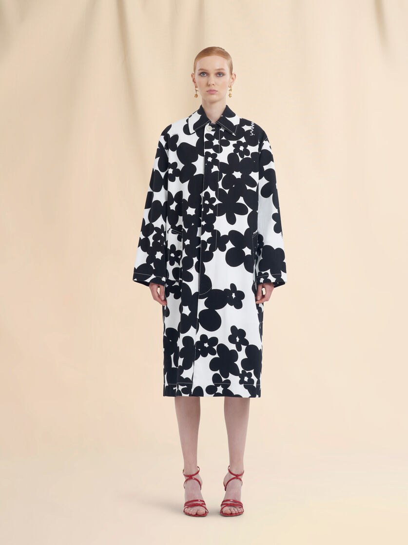 Cotton duster coat with black and white Dillies print - Coats - Image 1