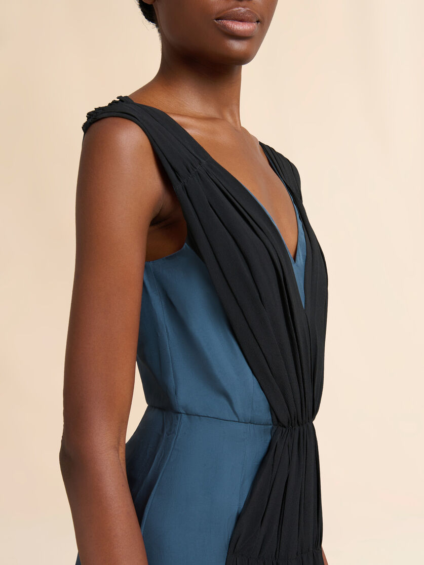 Robe en sergé turquoise avec drapé asymétrique, Image 4