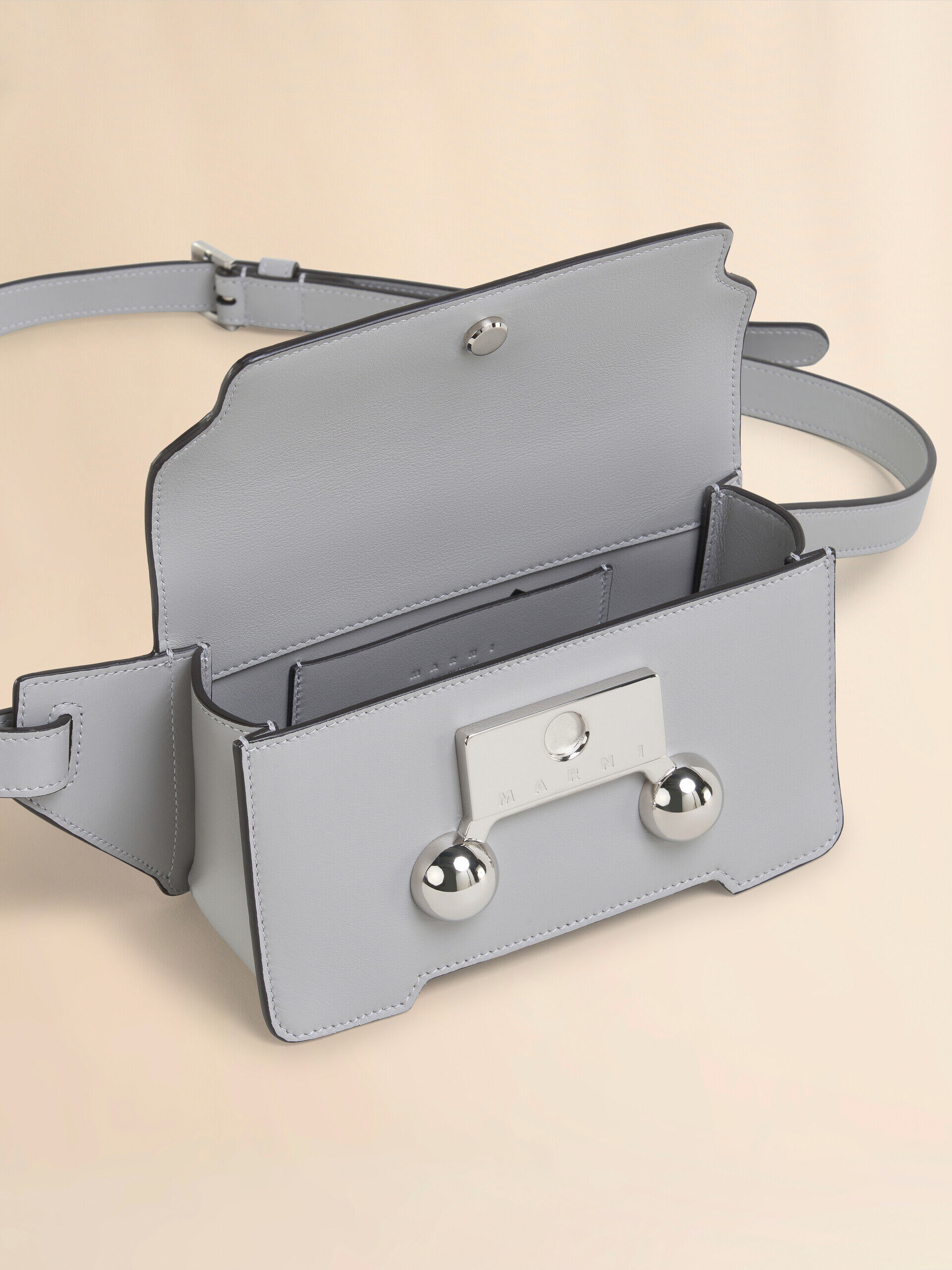 ♦MARNI♦クロスボディバッグ☆正規品☆ MARNI｜ナイロンクロスボディバッグ
