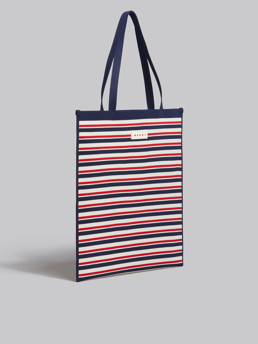 Flache Tote Bag aus Jacquard mit Streifen in Marineblau, Weiß und Rot - Shopper - Image 6