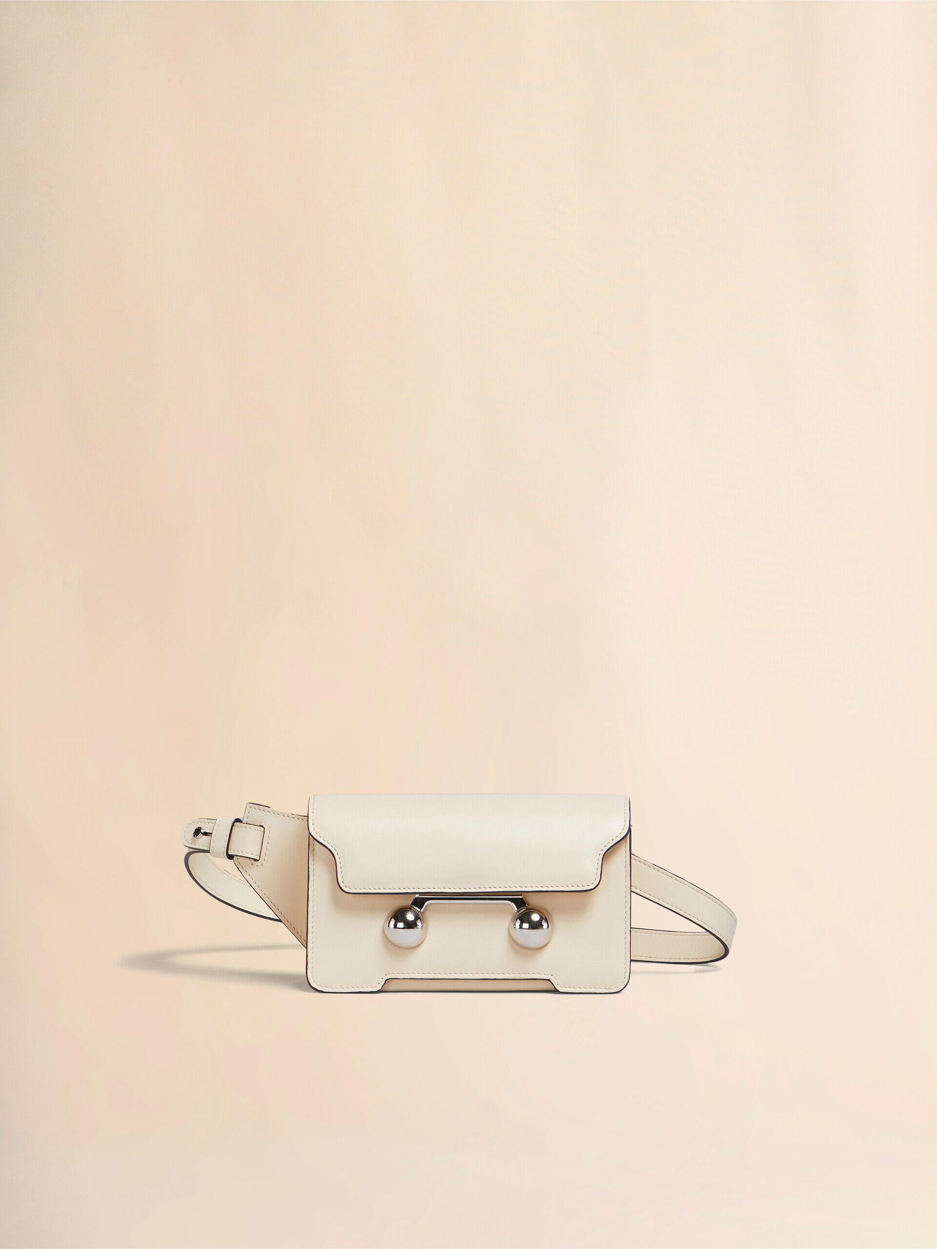 VIPSALE★【MARNI】レザー製 Trunkaroo クラッチ バッグ ブラック レザー製 Trunkaroo クラッチバッグ | Marni