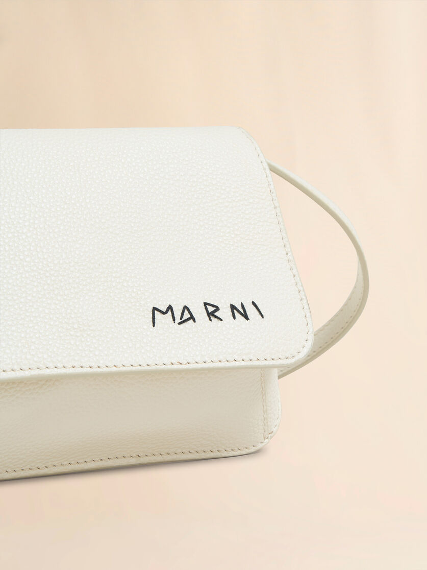 Blue leather shoulder bag with Marni Mending - Pochettes - Image 4