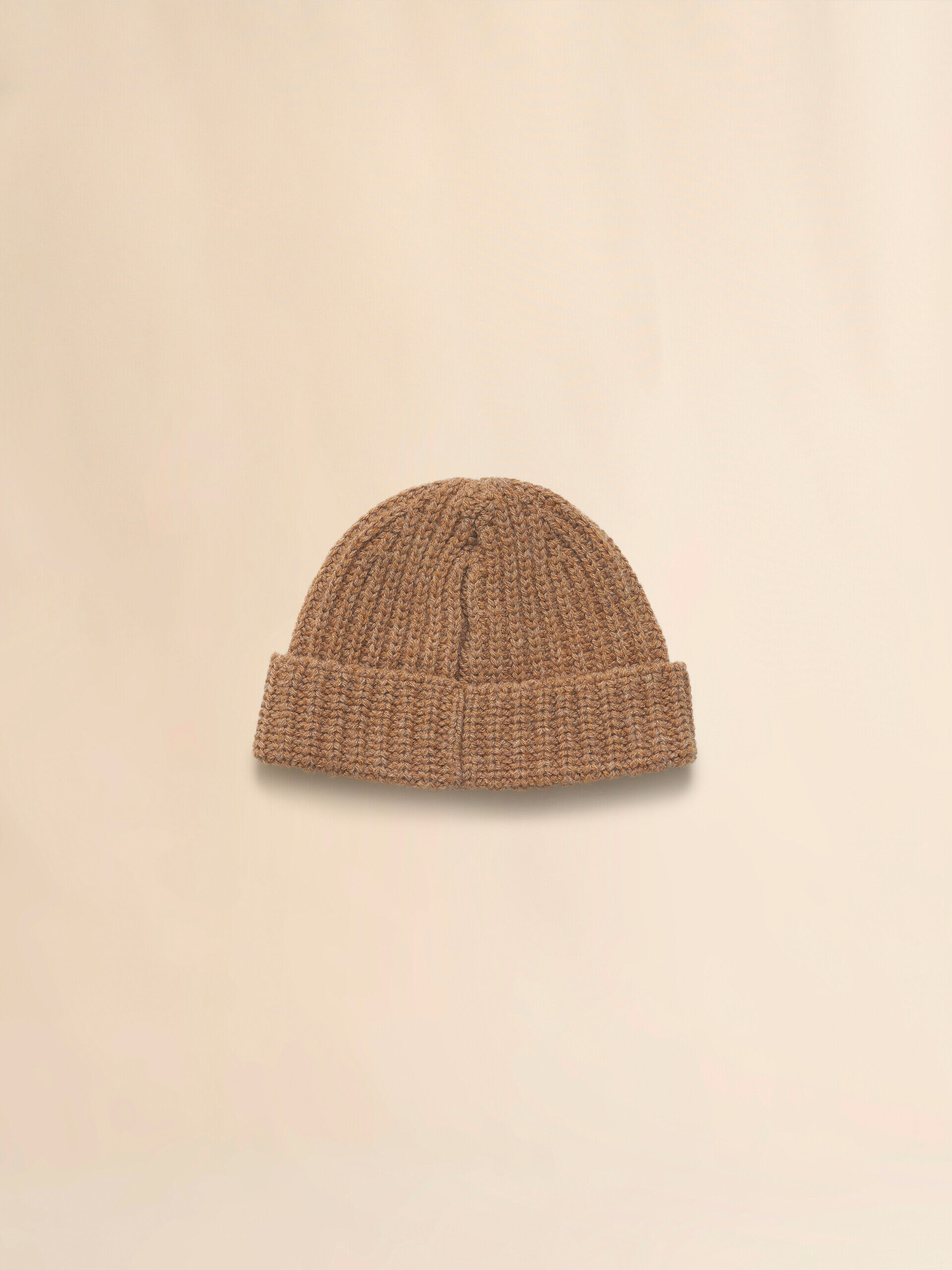 ブラウン リブビーニー、ハンドステッチロゴ入り | Marni