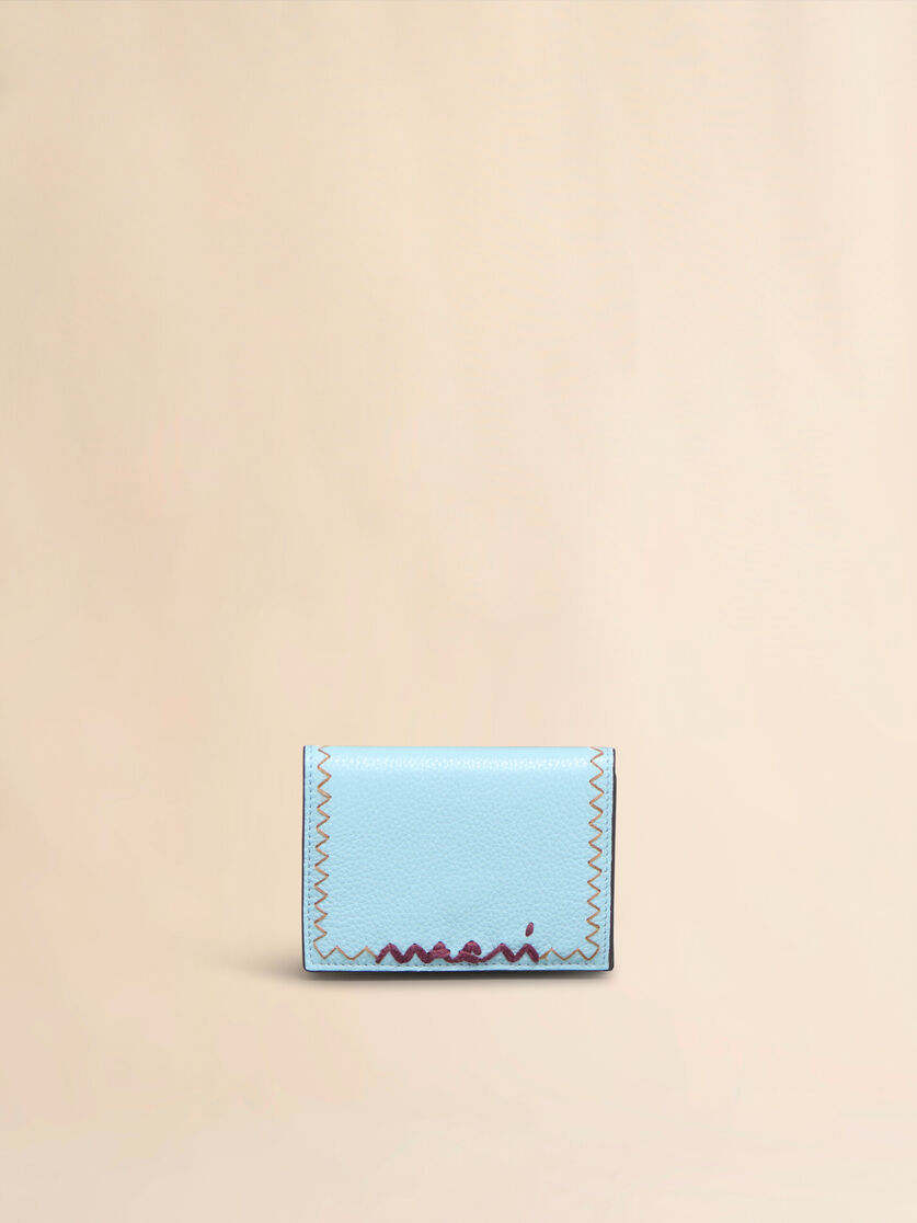 MIU MIU マテラッサ レザー 三つ折り財布 マリンブルー（ライトブルー 