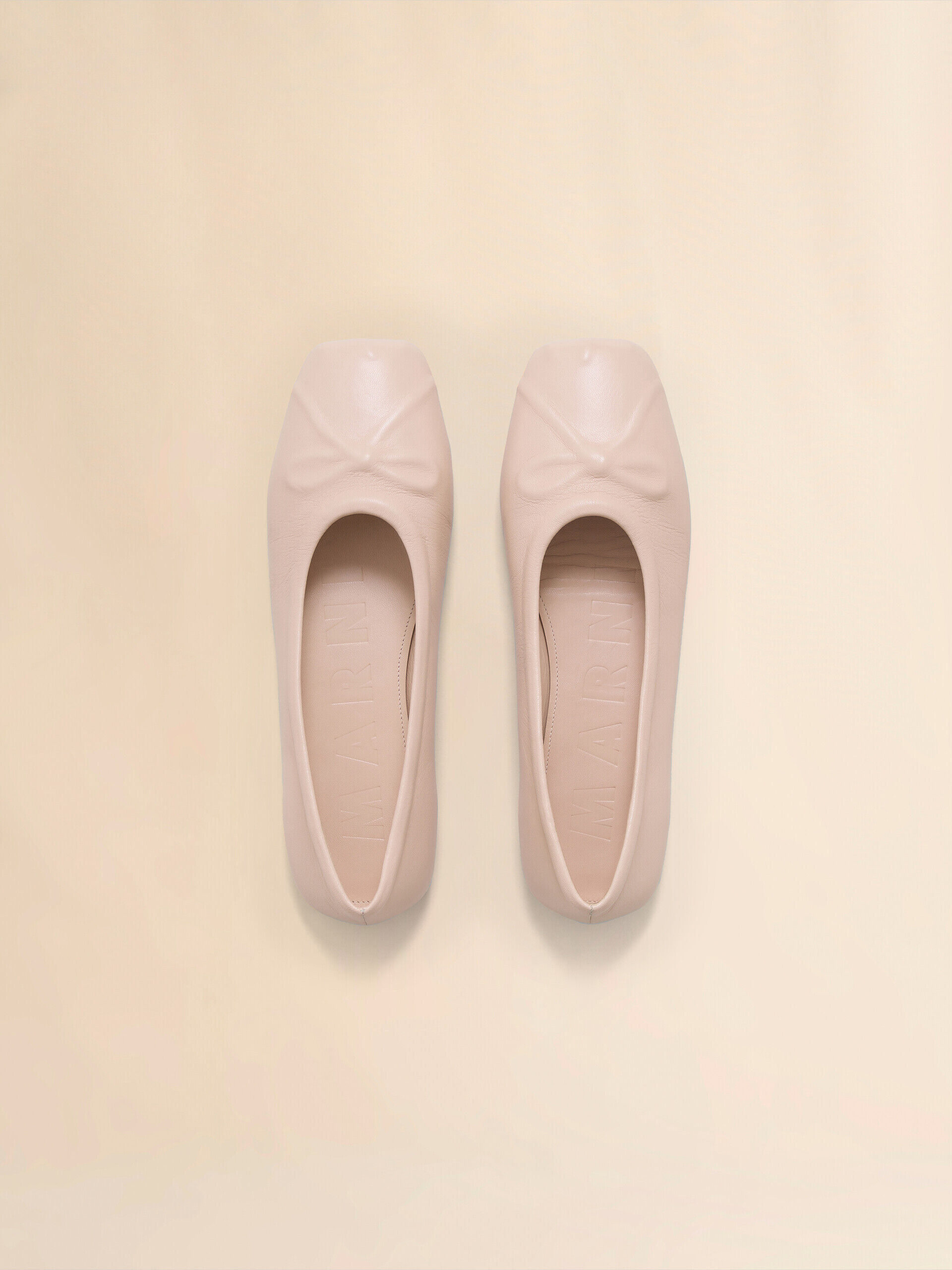 【MARNI】Little Bow サボバレエフラット 関税送料込み パウダーピンク ナッパレザー製シームレス Little Bow バレエ