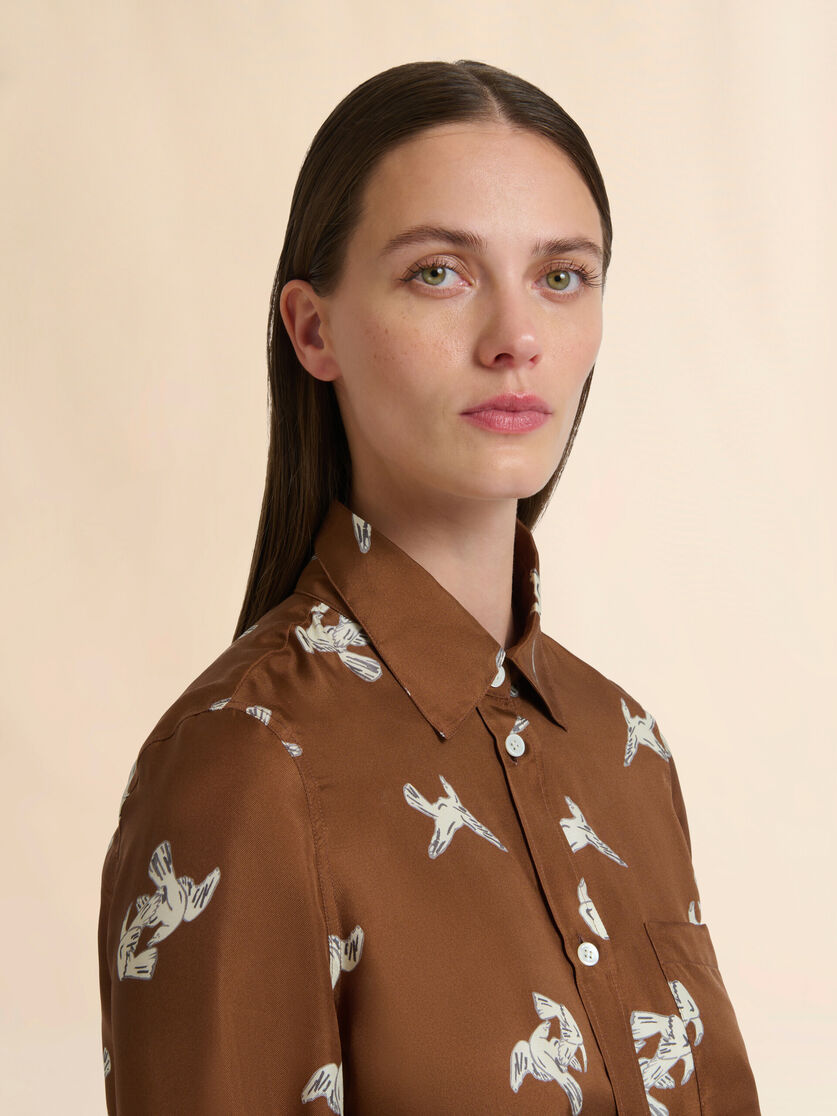 Brown silk twill shirt with raven print - Shirts - Image 4