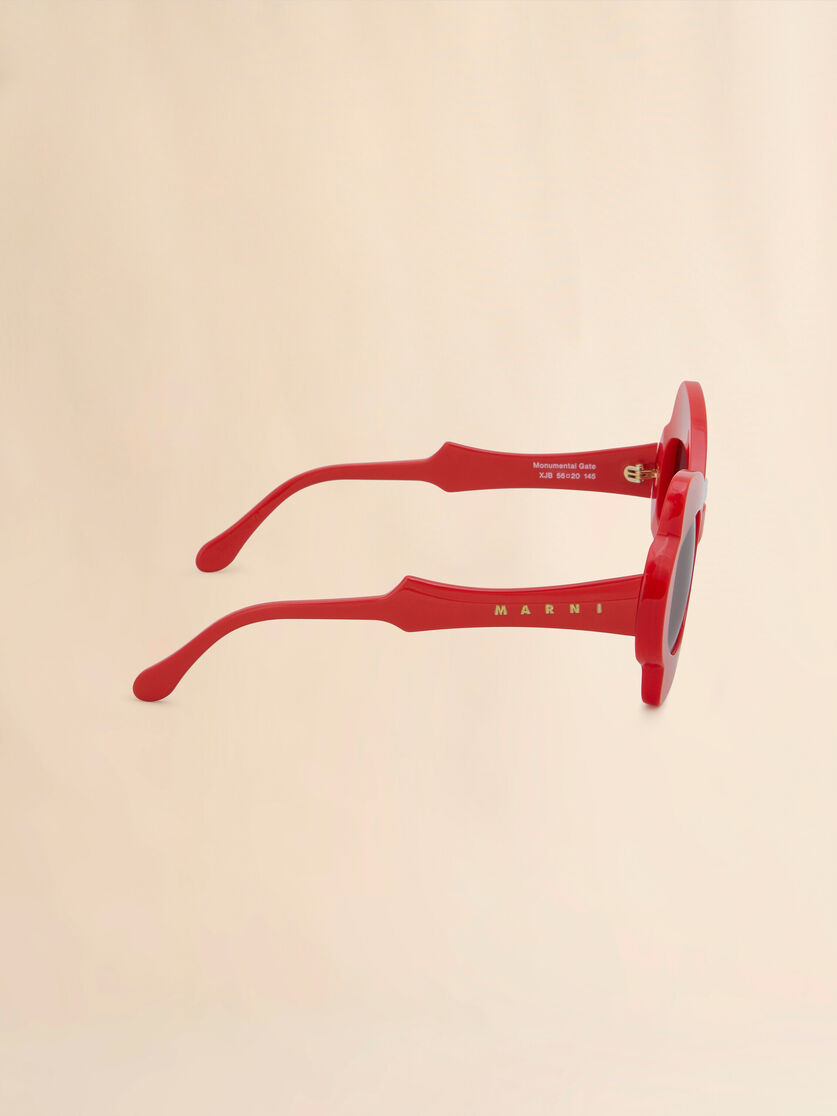 Black Monumental Gate Sunglasses - Optical - Image 3
