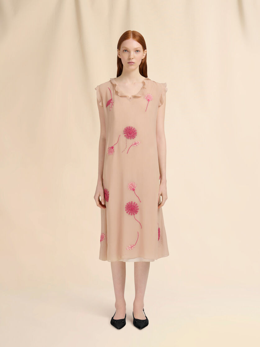 Robe en soie nude avec broderie camélia - Robes - Image 2