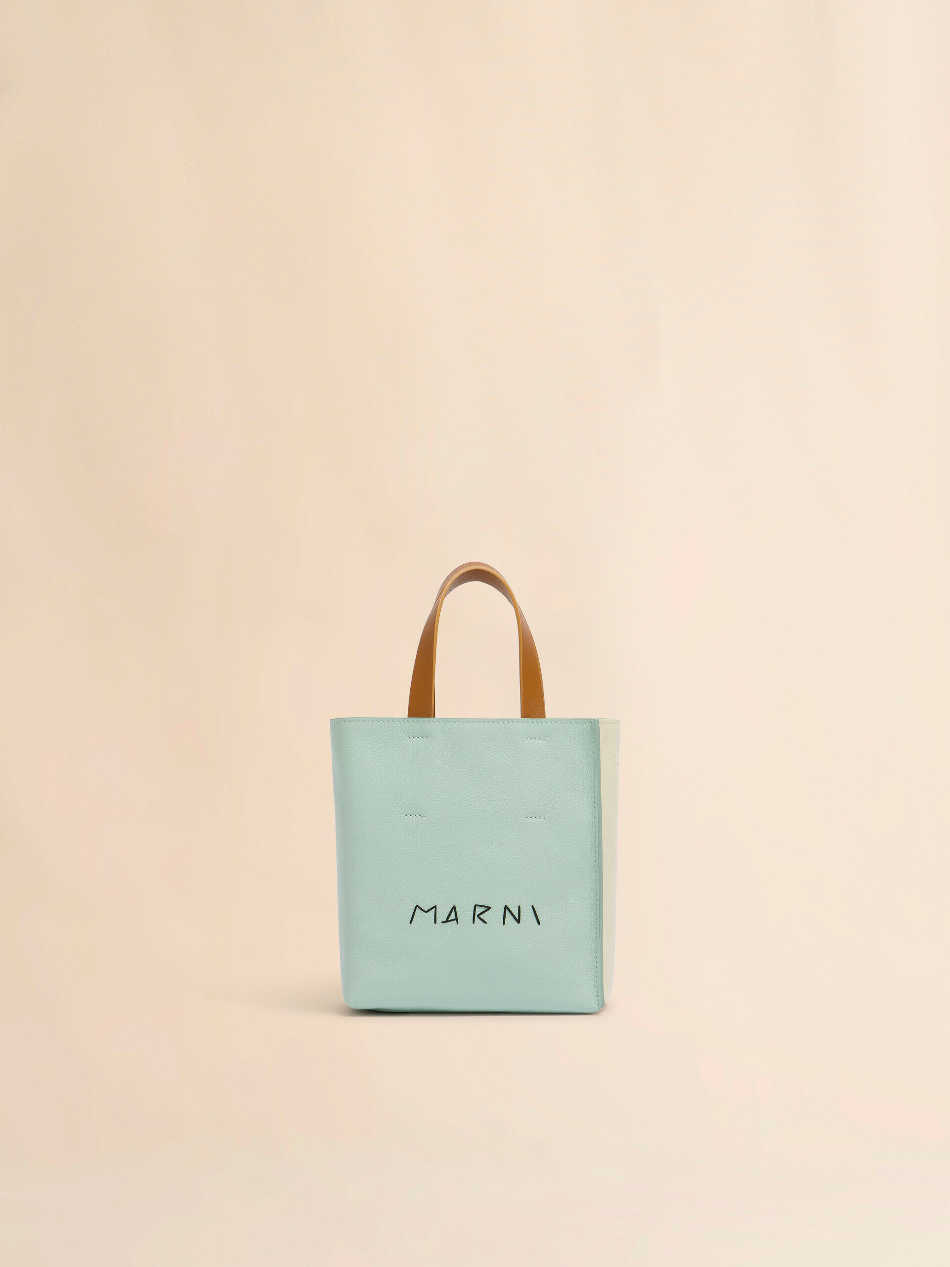 美品マルニ MARNI 折り畳み式 トートバッグ ハンドバッグ ミニポーチ m33518788266_1.jpg?1717685327