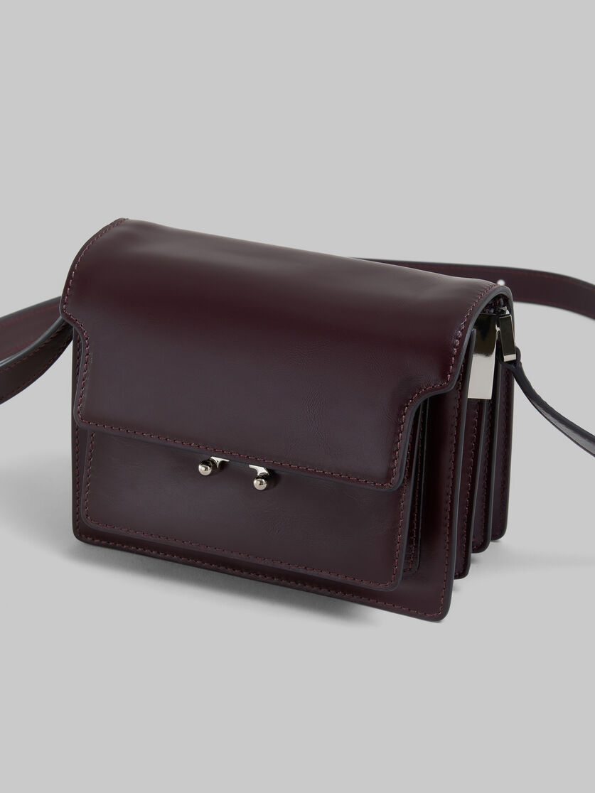 Red shiny leather Trunk Soft bag - Shoulder Bag - Image 4