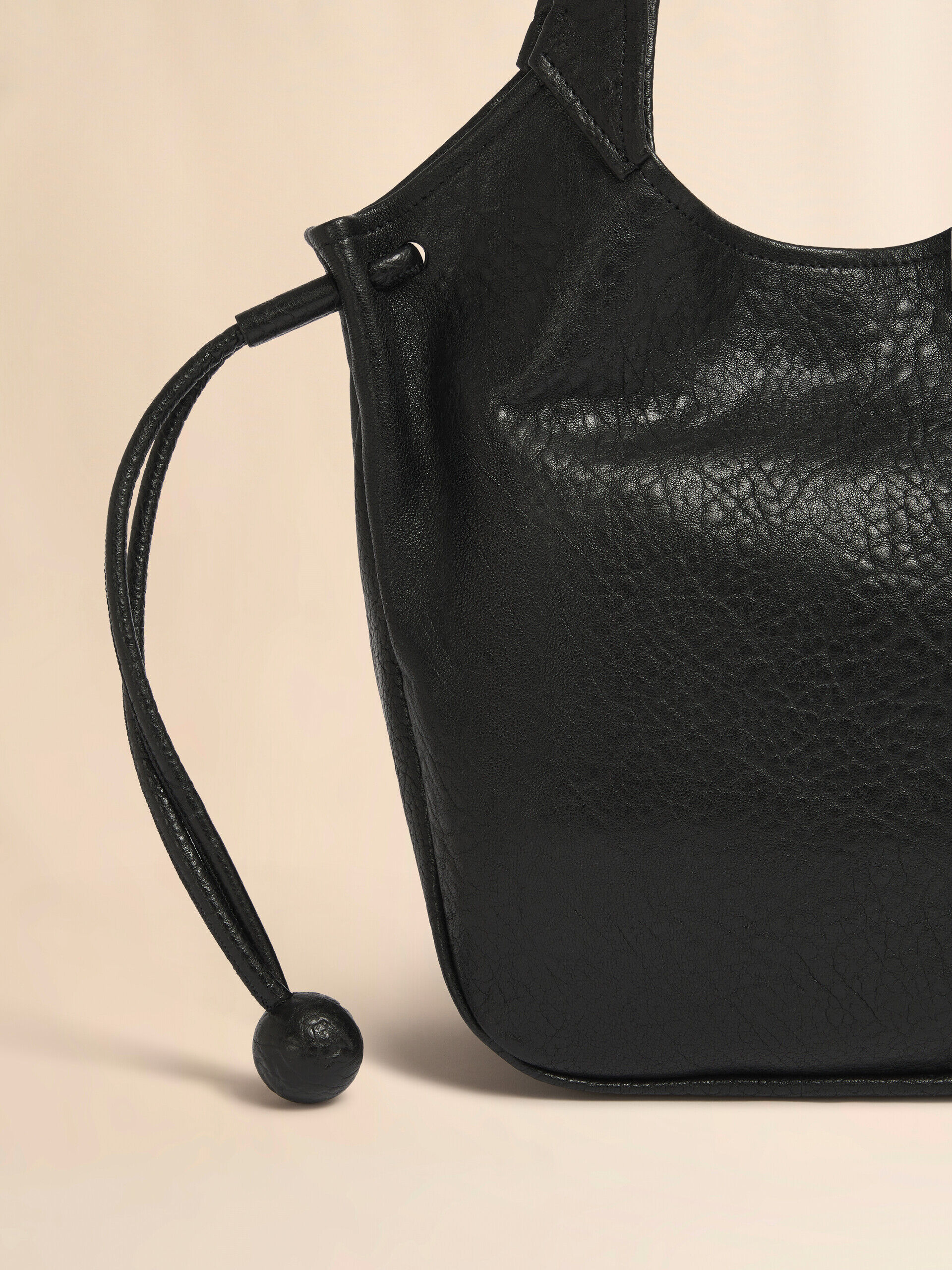 Black leather Trunkaroo Soft small tote bag | Marni