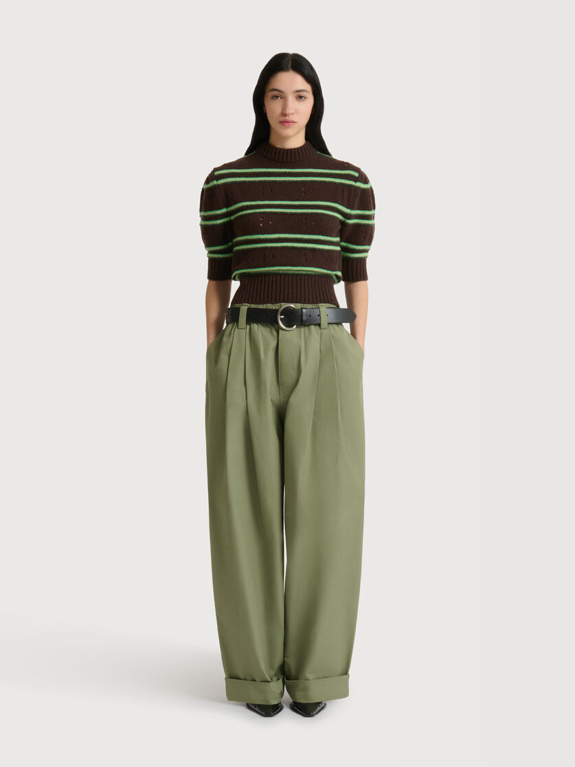 Green canvas trousers with pleats, Image 2