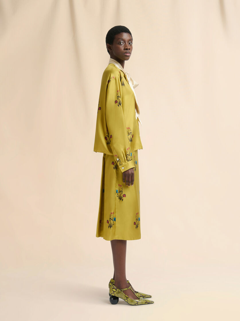Yellow silk twill shirt with tulip print - Shirts - Image 5