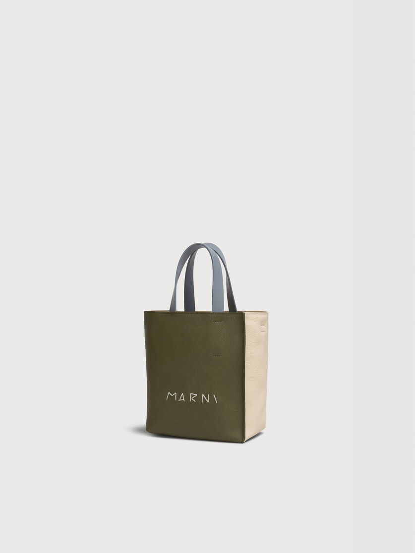 Mini-Tasche Museo aus dunkelgr&uuml;nem, cremefarbenem und blauem Leder mit Marni Mending-Stickerei, Image 4