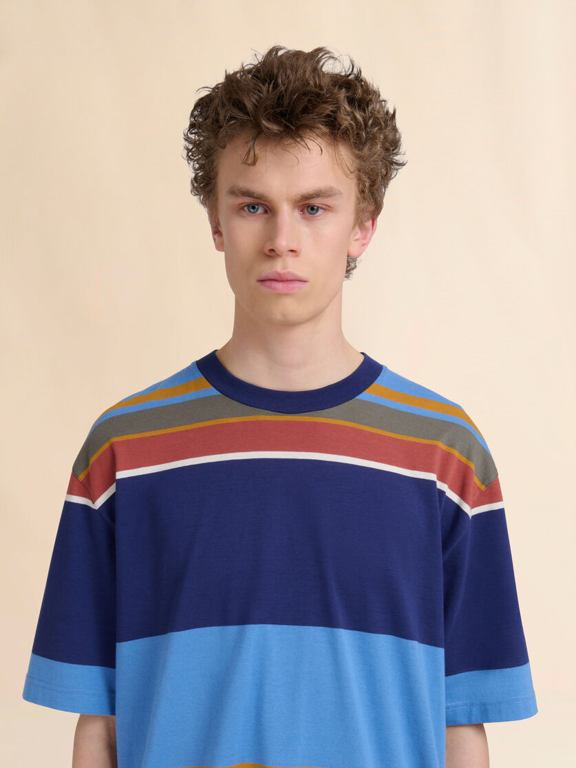Blue organic cotton T-shirt with colour-block stripes - Shirts - Image 4