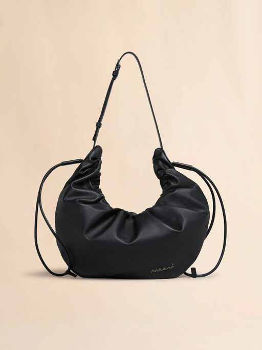 Schwarze kleine Hobo-Tasche Scrunchie aus Leder - Schultertaschen