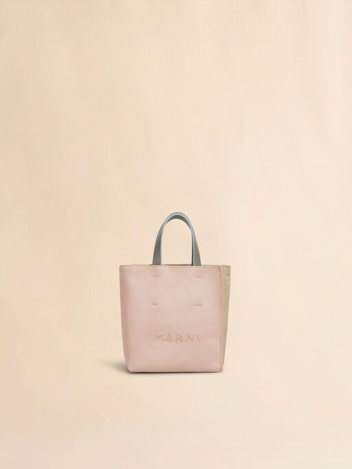Marni Symbol 자수 디테일 라이트 핑크 & 베이지 가죽 Museo Soft 미니 백 - 쇼핑백