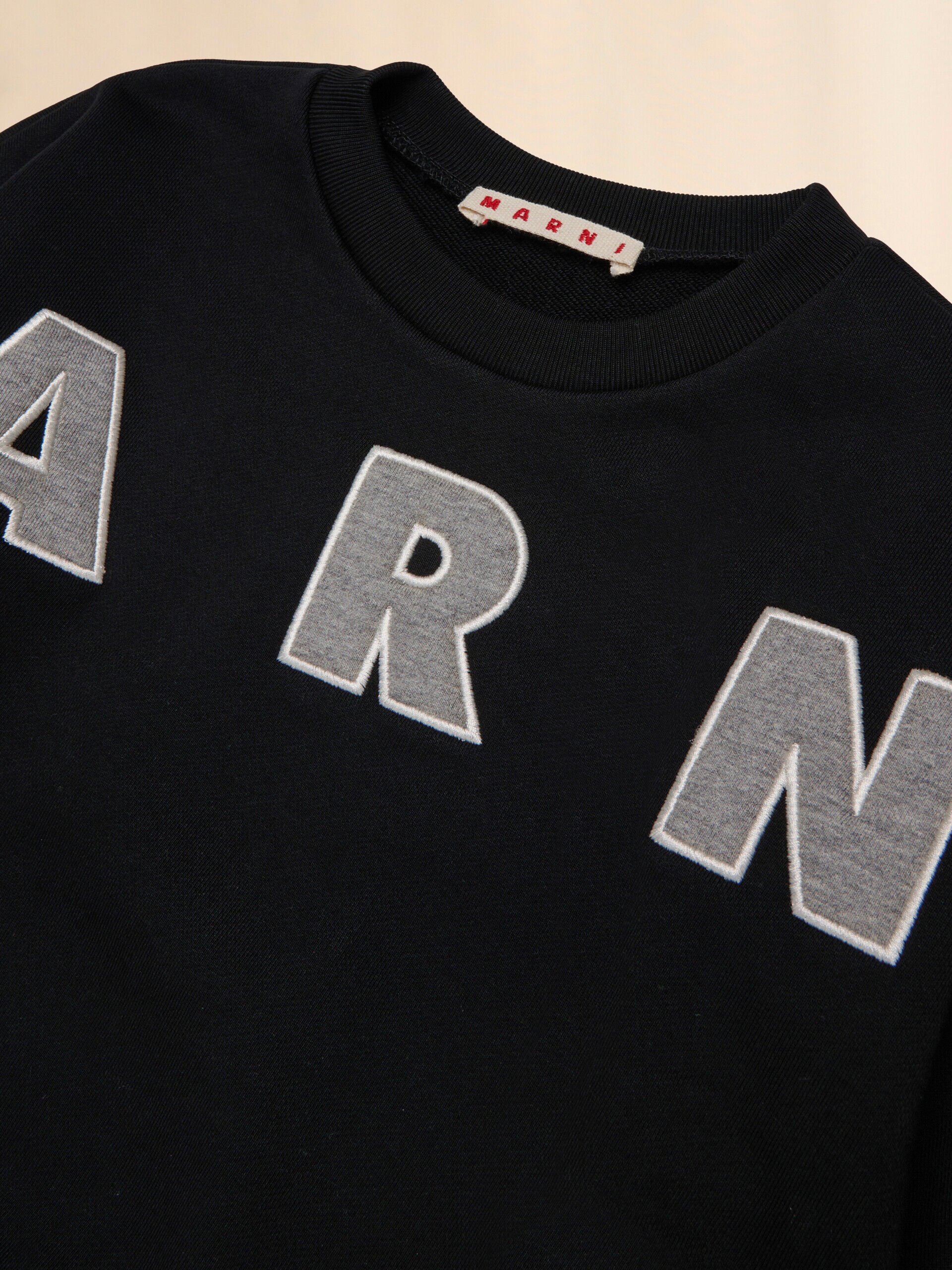 MARNI クロップドスウェット ブラック Black cotton cropped sweatshirt with embroidered logo | Marni