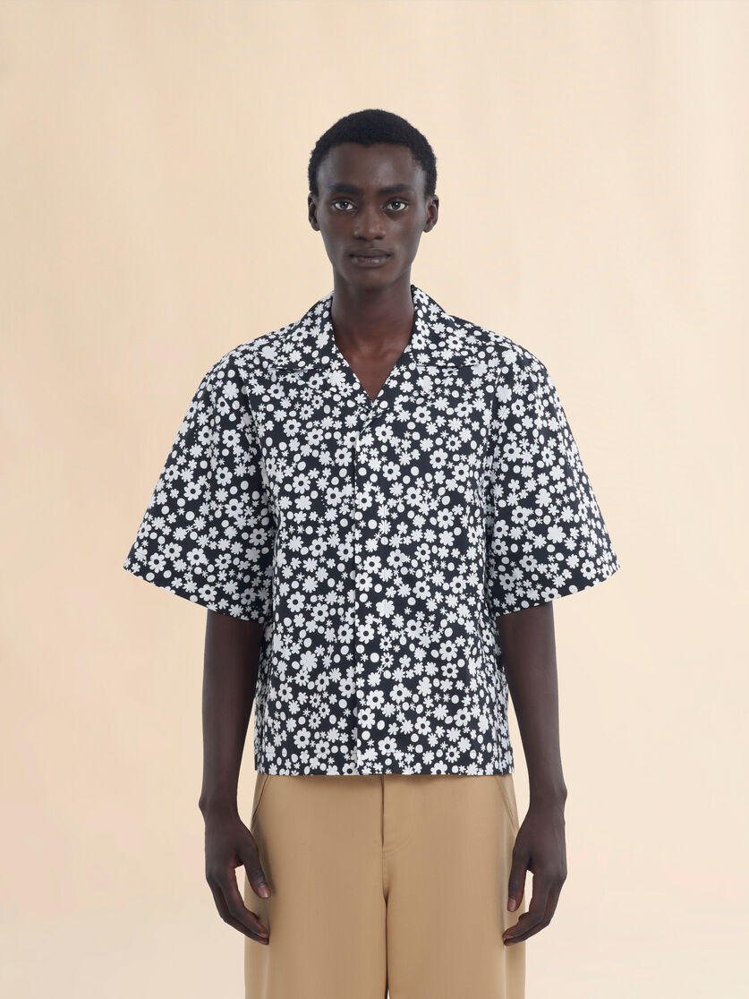 Camisa boxy de popelín con estampado Pop Fields en blanco y negro - Camisas - Image 2