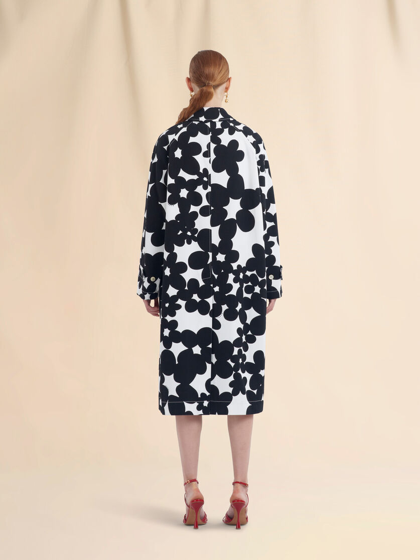 Cotton duster coat with black and white Dillies print - Coats - Image 2
