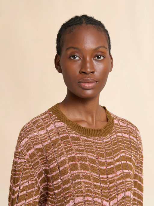 웨이비 패턴 디테일 브라운 리브드 리넨 스웨터 - 풀오버