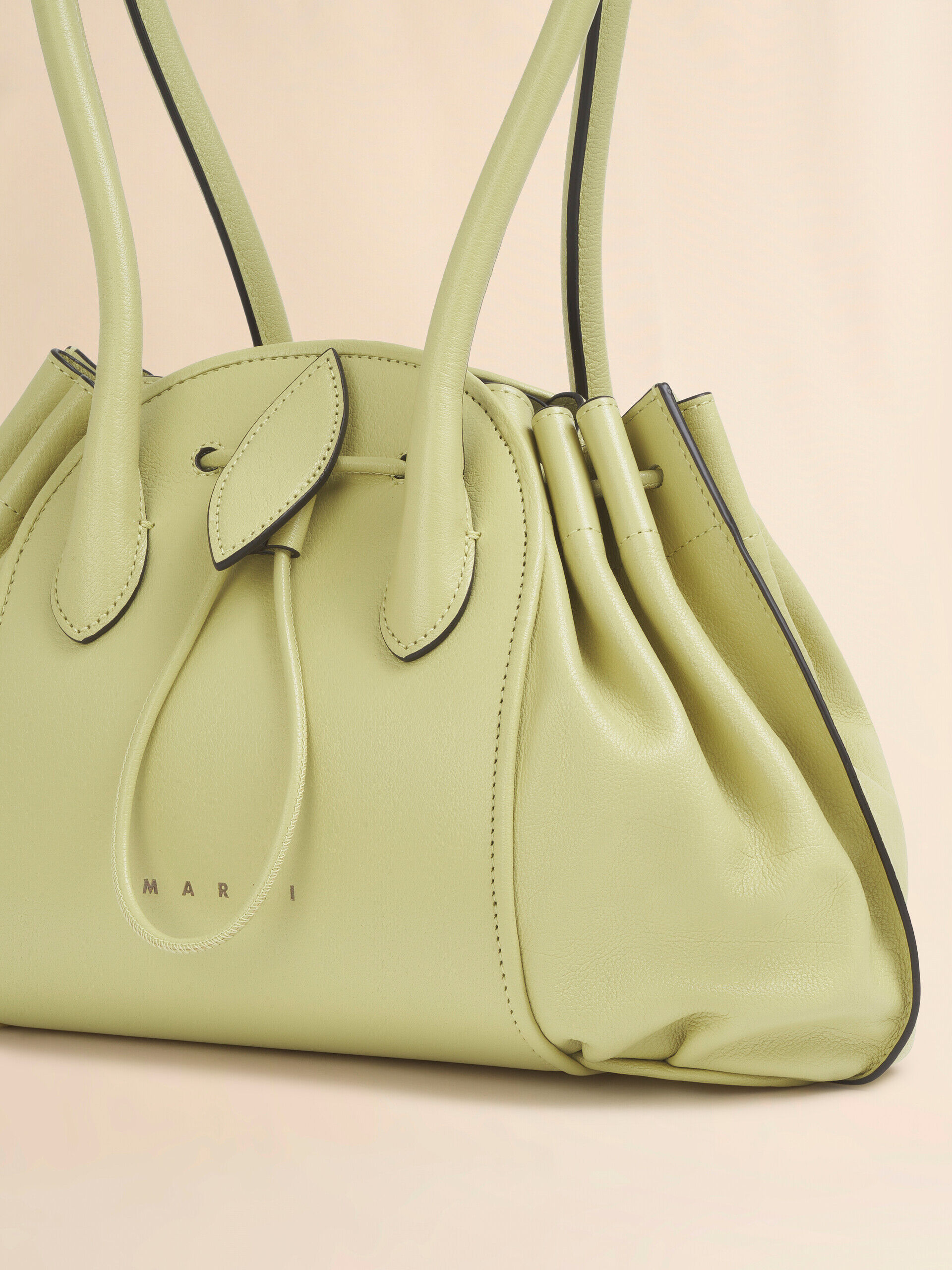 アシッドグリーン Tulipea レザー製ショルダーショルダーバッグ | Marni