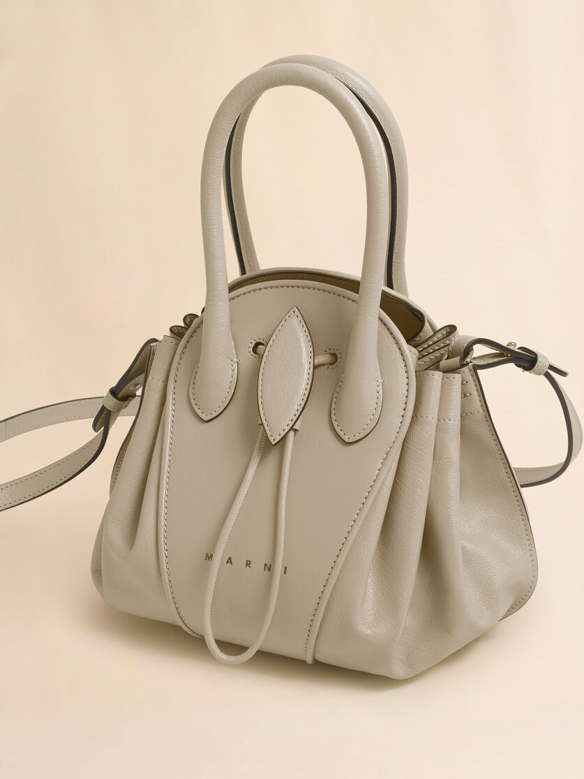Taupe leather Tulipea small handbag, Image 4