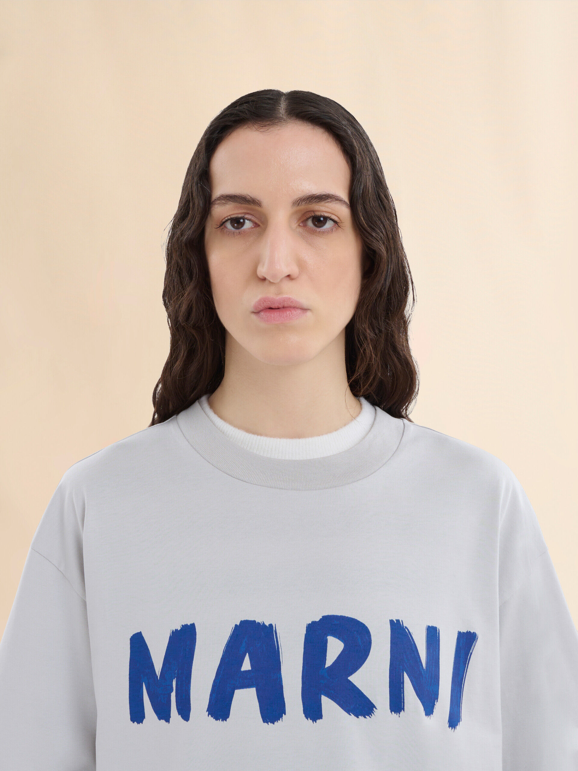 国内発送【MARNI】ロゴ入り オーガニックコットン製Tシャツ グレー ロゴ入り オーガニックコットン製 ボクシーTシャツ | Marni