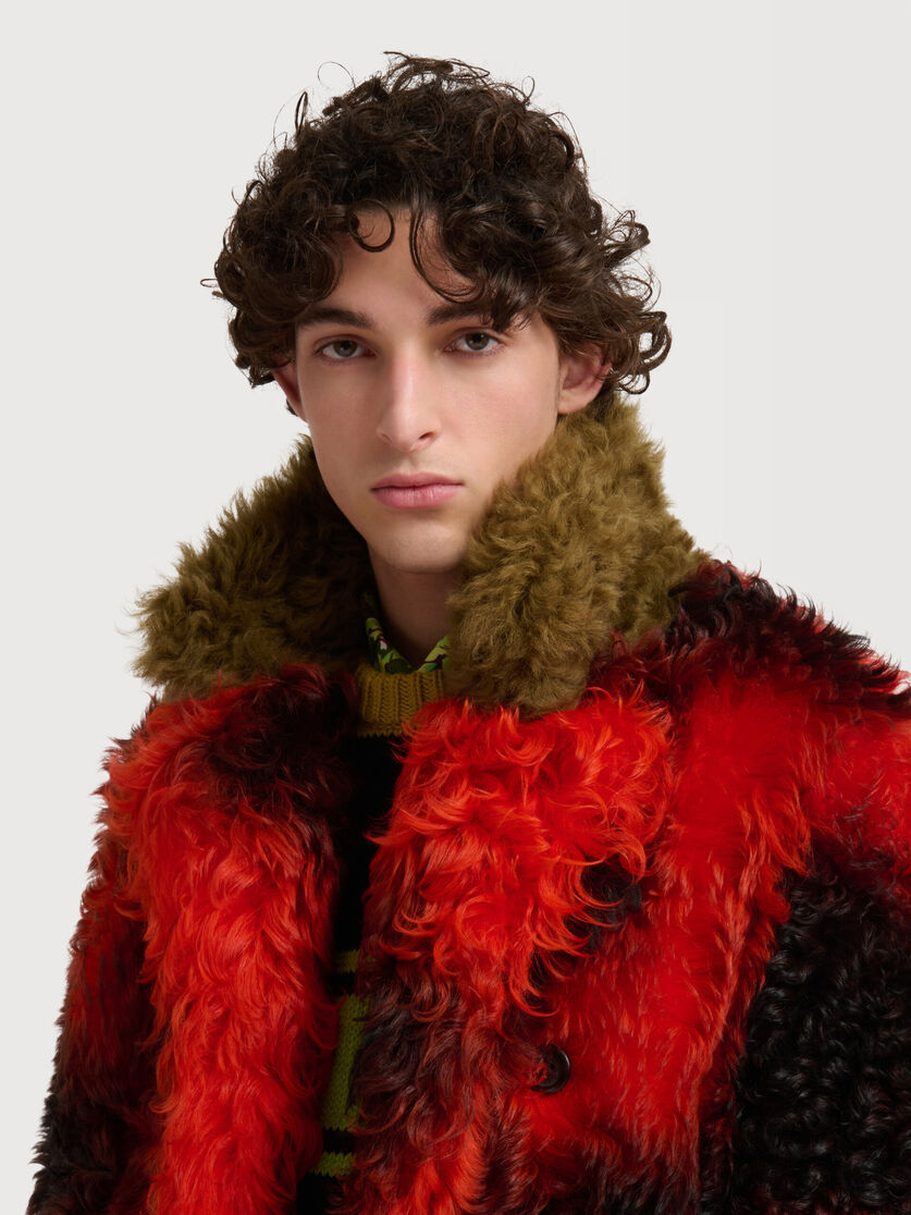 Red fur coat with spots, Image 5