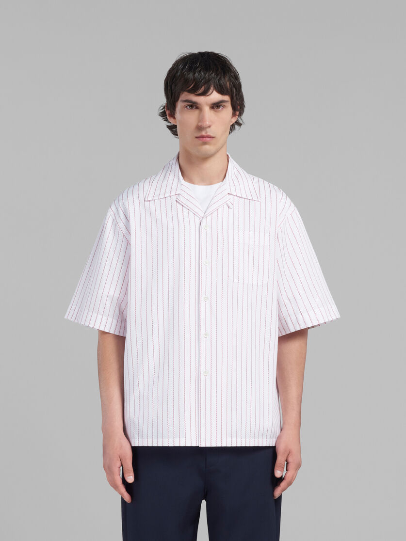 White poplin bowling shirt with wavy 3D stripes - Shirts - Image 2
