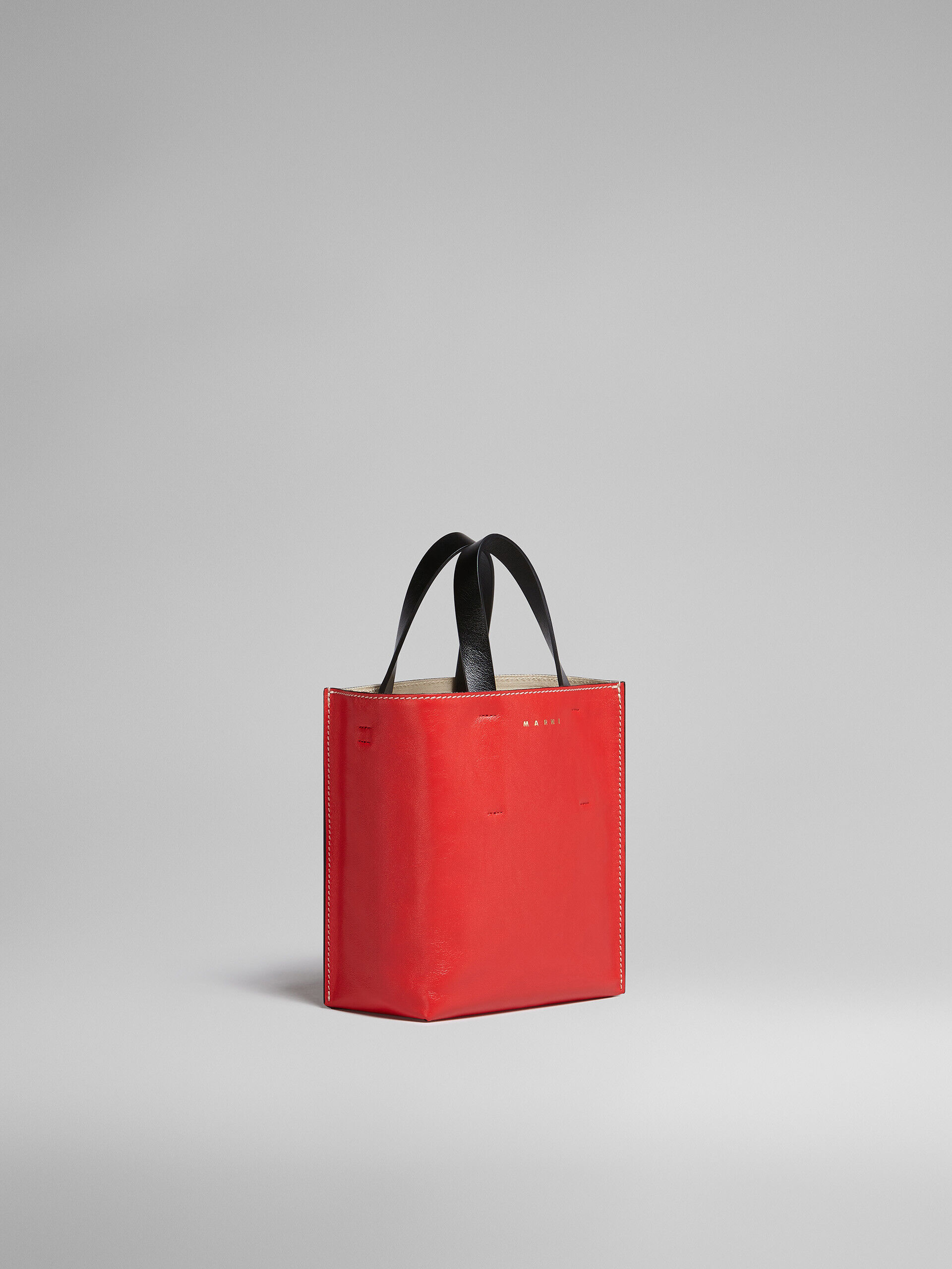 ◆送料・関税込み◆MARNI Museo ソフトミニバッグ Museo Soft Mini Bag in black cream and brown leather with