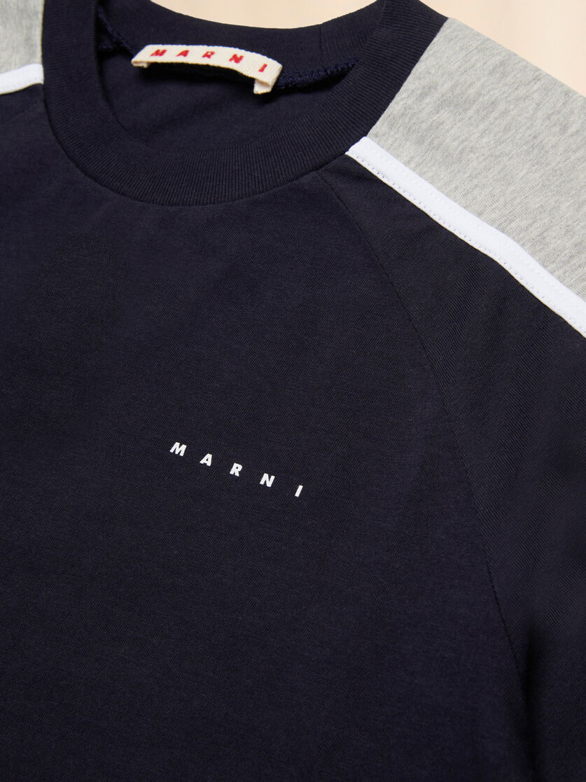 T-shirt with colorblock details - T-shirts - Image 4