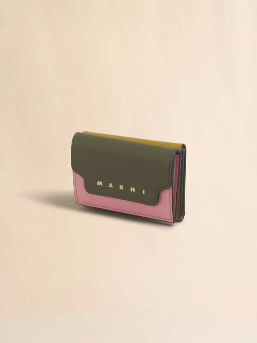 ディープグリーン ピンク マスタード サフィアーノレザー製三つ折りウォレット - 財布