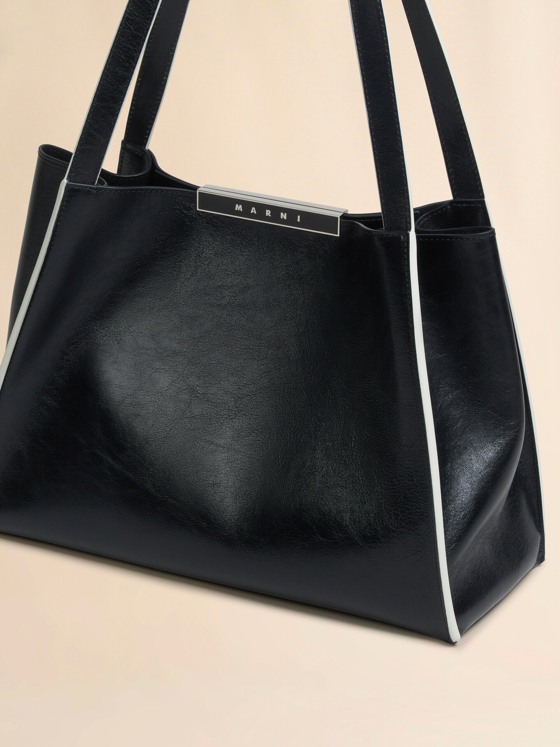 Black leather Cresta E/W small tote bag | Marni