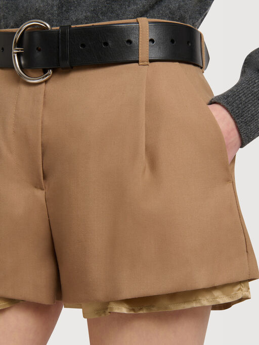 Brown wool shorts with exposed lining - Pants