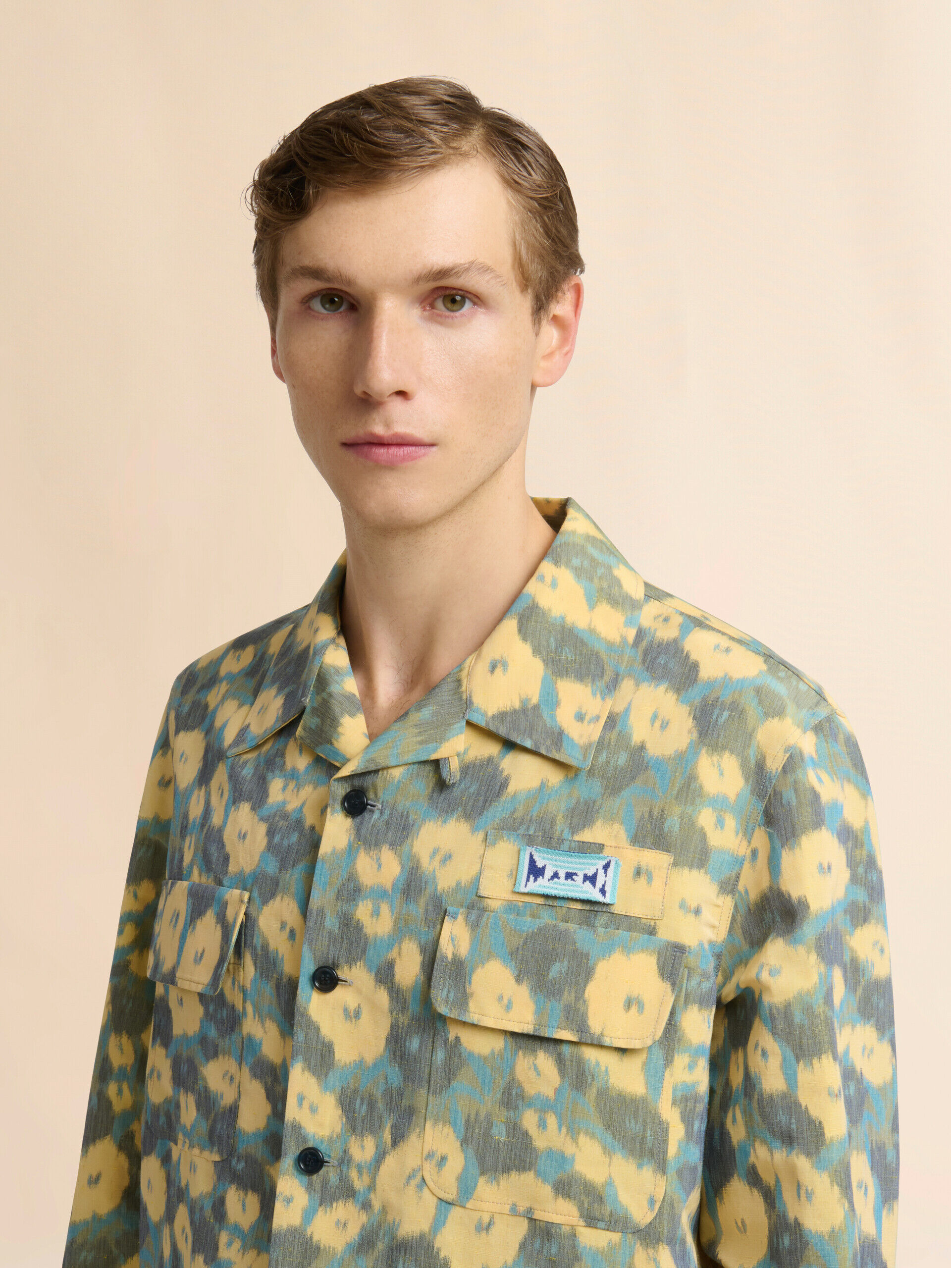 グリーン リネンブレンドシャツ、ぼかした花柄プリント | Marni