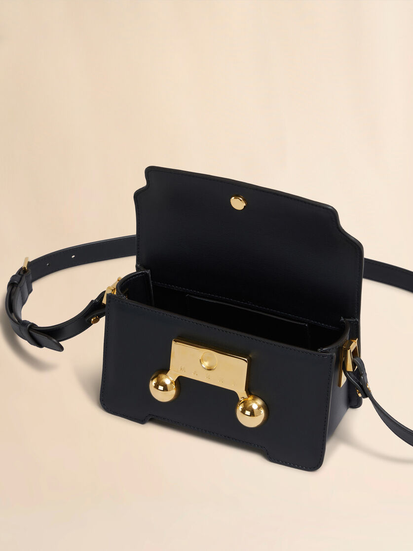 Blaue Trunkaroo Mini-Schultertasche aus Leder - Schultertaschen - Image 3