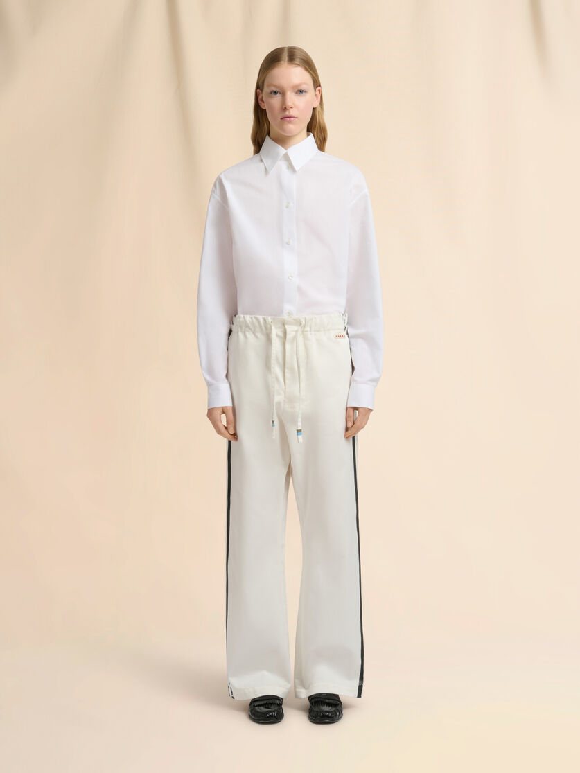White gabardine track pants with stripes, Image 2