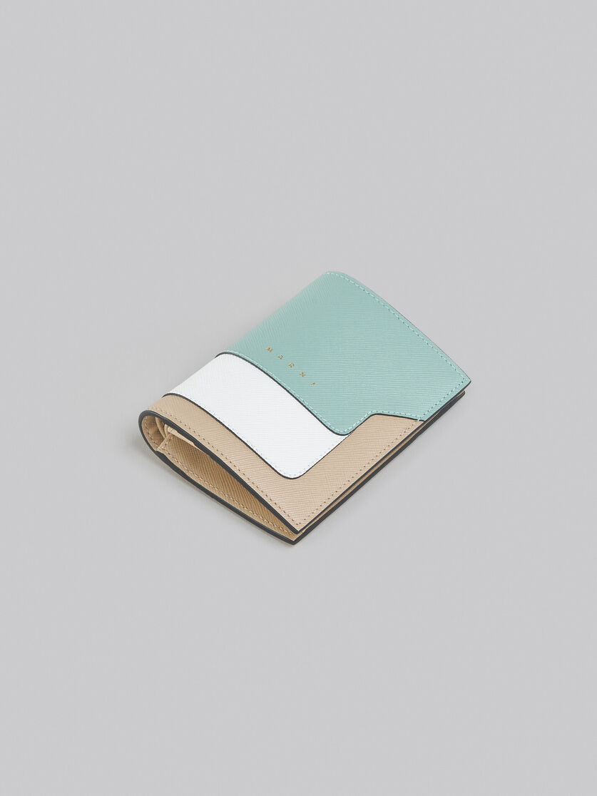 Portafoglio bi-fold in saffiano verde bianco e beige - Portafogli - Image 5