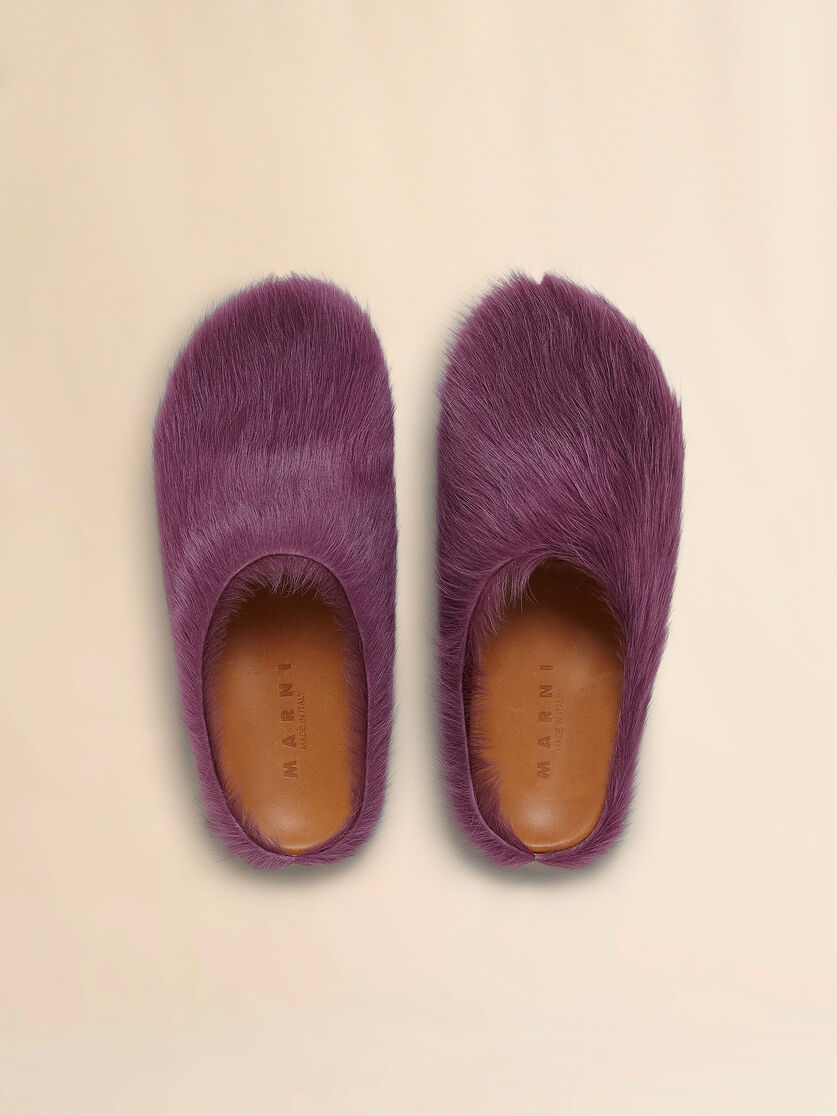 Blue long hair calfskin Fussbett sabot - Clogs - Image 4