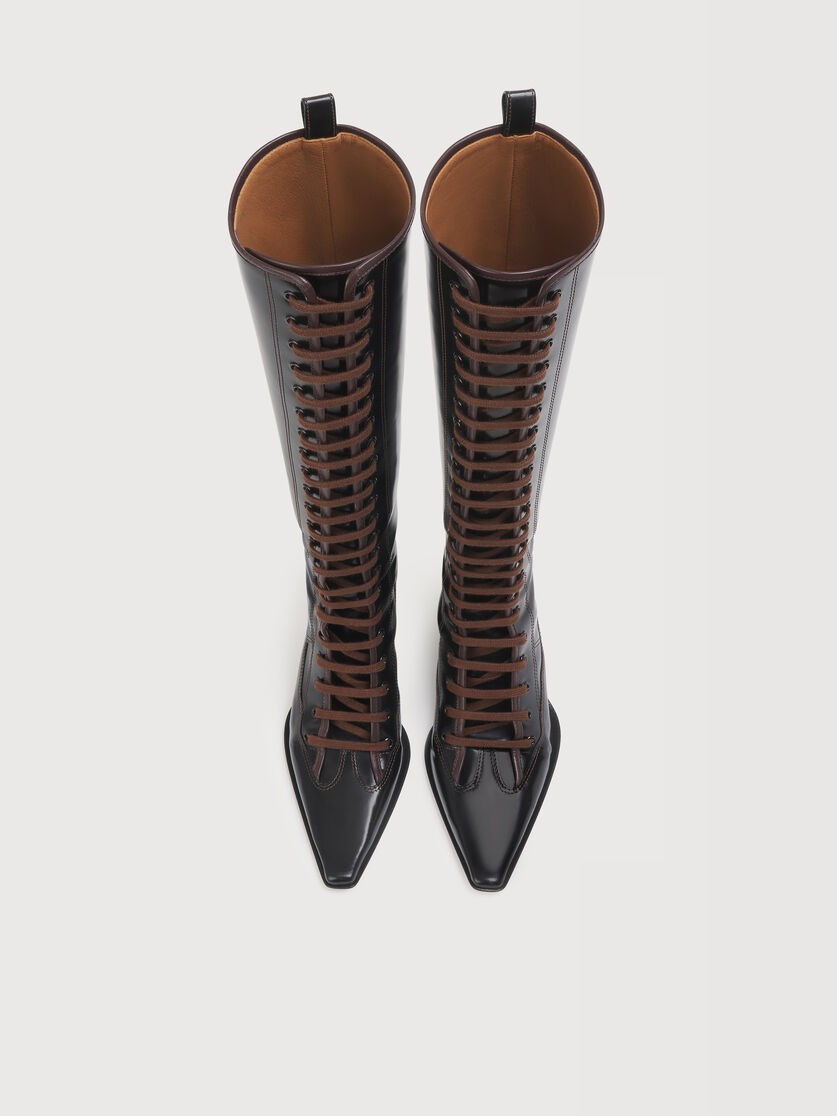 Black leather boot with full lace-up front, Image 3