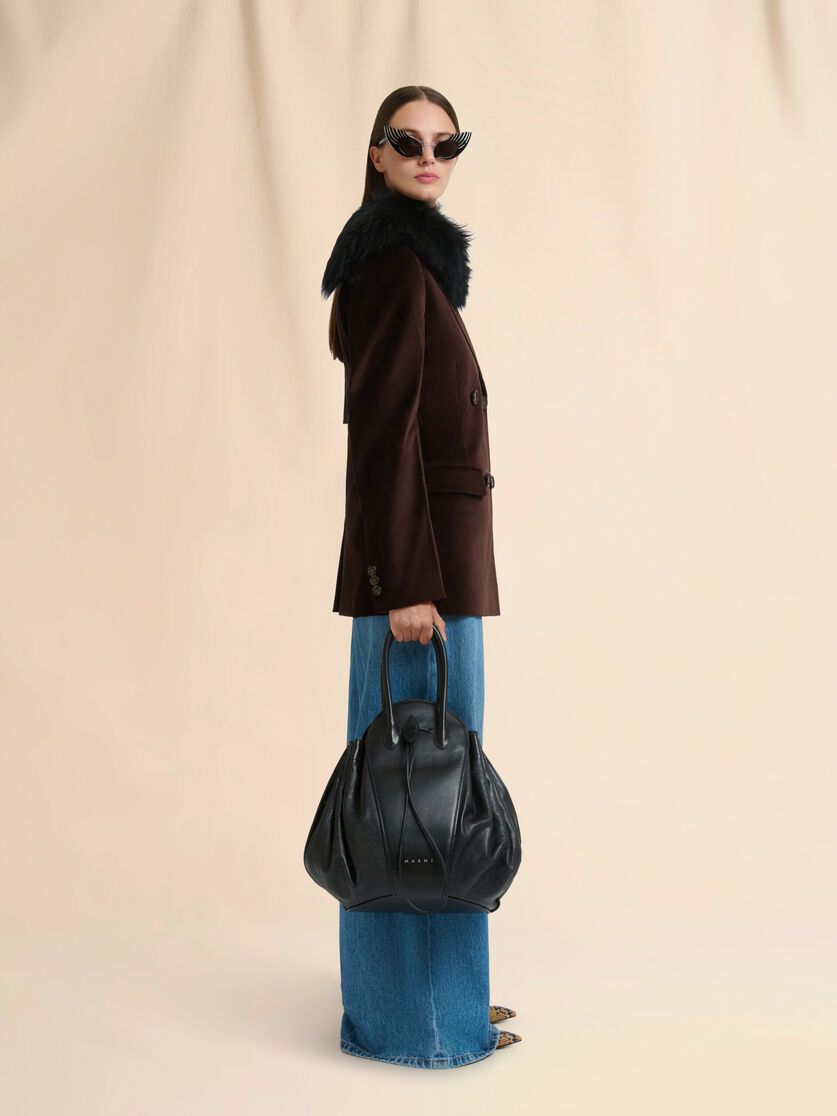Grand sac Tulipea en cuir marron - Sacs portés épaule - Image 2