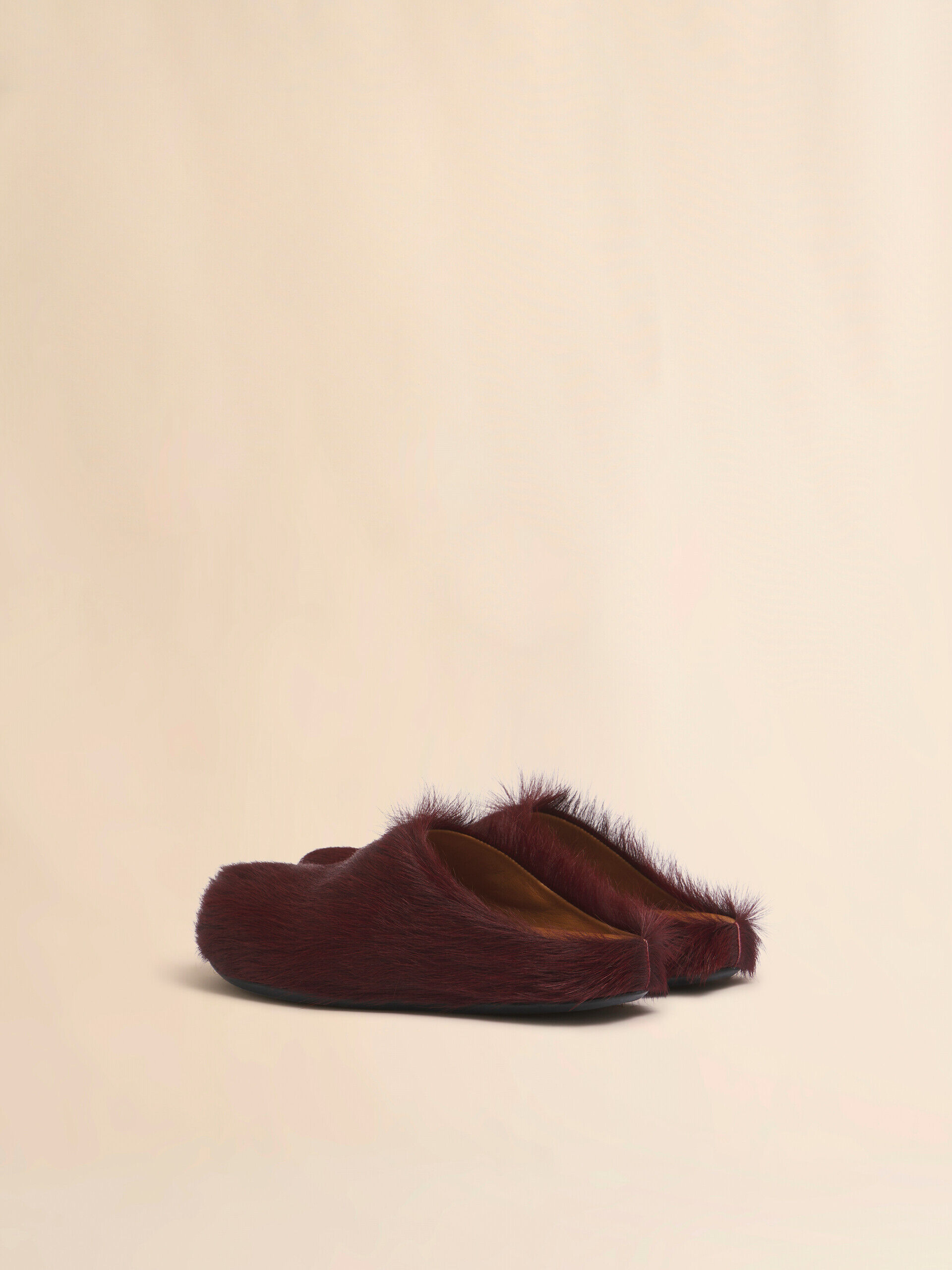 Burgundy long hair calfskin Fussbett sabot | Marni