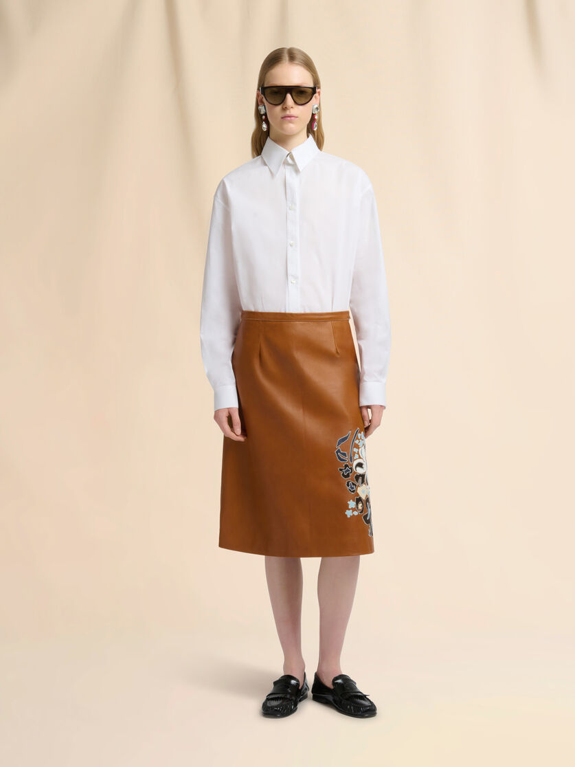 Brown leather skirt with flower intarsia, Image 2