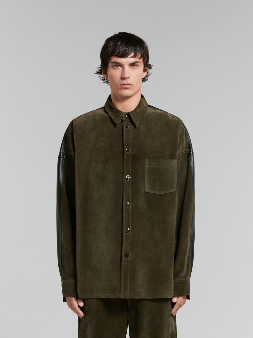 グリーン スエード製シャツ、レザー製のバック | Marni