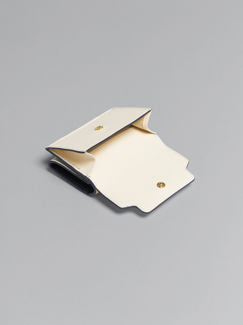 Portafoglio tri-fold in pelle saffiano nera - Portafogli - Image 5
