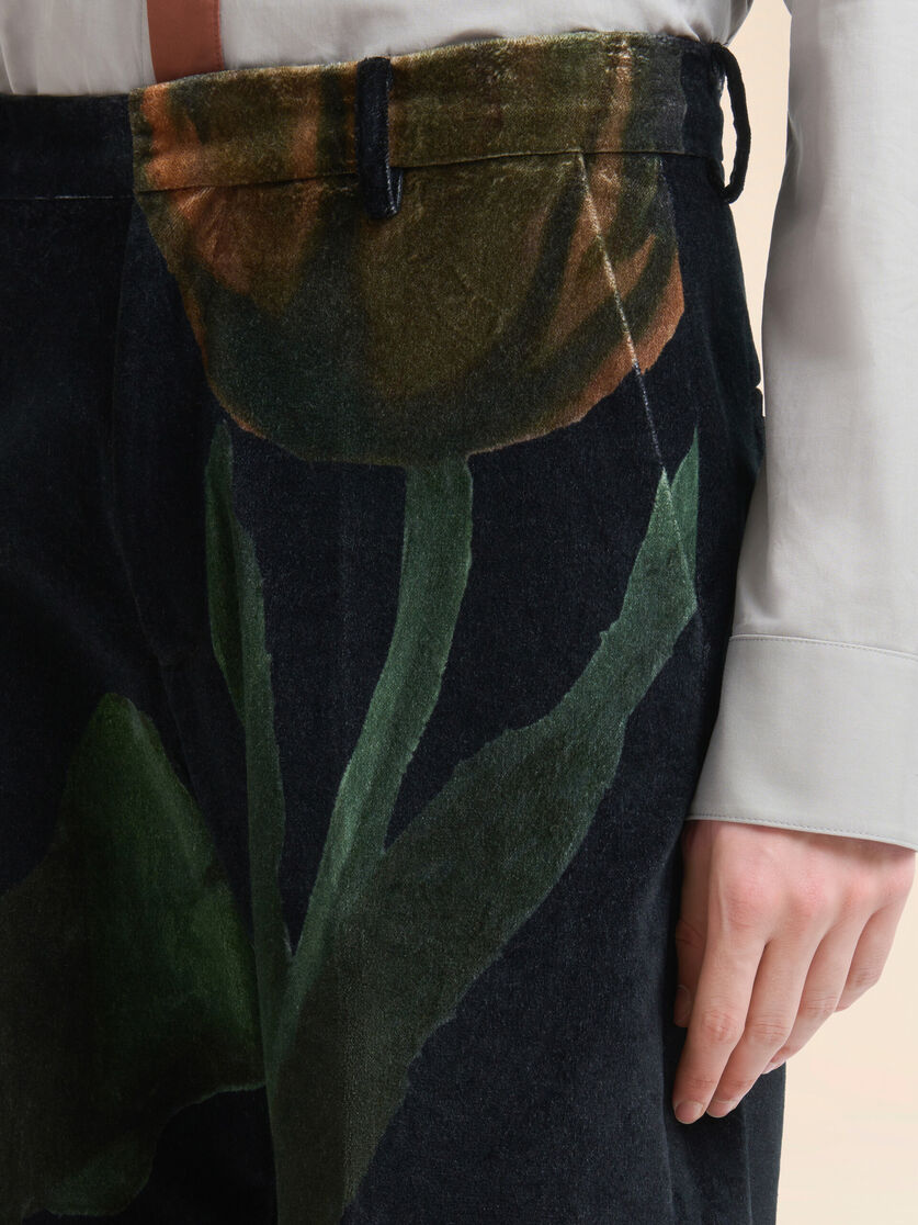 Black velvet trousers with tulip print - Pants - Image 4