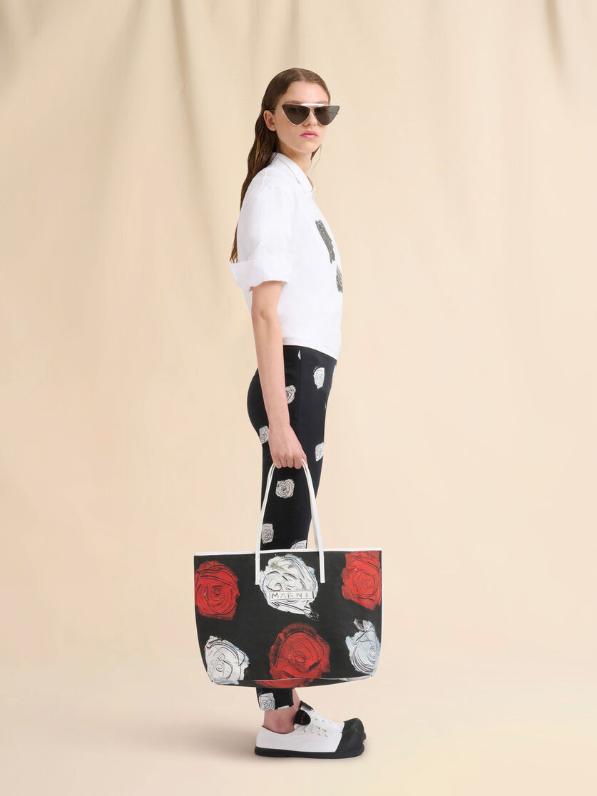 Wendetasche Janus in Schwarz mit rotem und weißem Mercury-Print - Shopper - Image 2