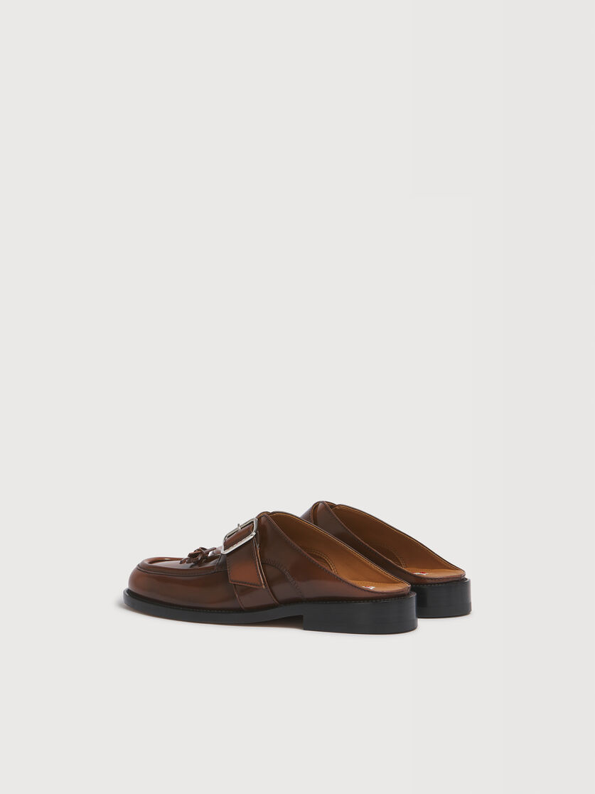 Brown leather buckle sabot, Image 3